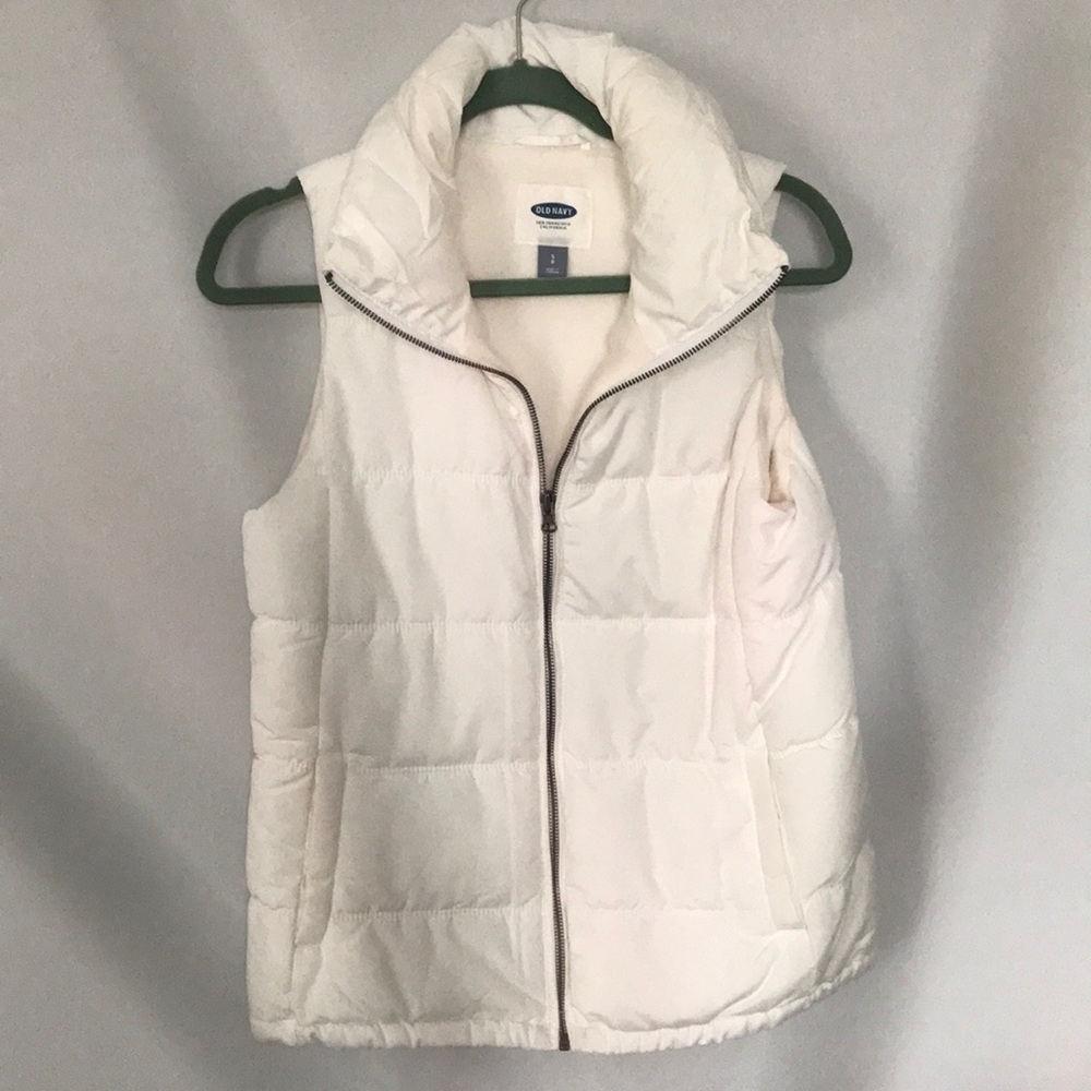 White vest